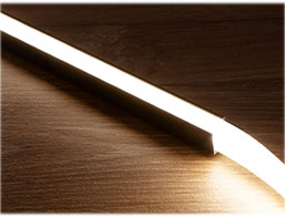 Черный накладной алюминиевый профиль SM8 от PULSE (Россия) для гибкой светодиодной ленты в силиконовом корпусе